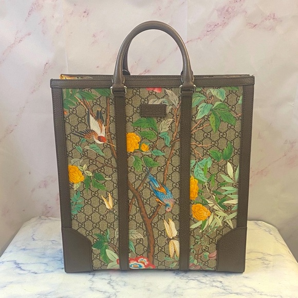 GUC Gucci Supreme Multicolor Floral Canvas  Tote - Picture 1 of 12